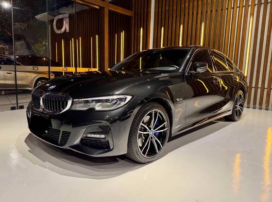 BMW 330e 2.0 16V TURBO HÍBRIDO M SPORT AUTOMÁTICO BMW 330e 2.0 16V TURBO HÍBRIDO M SPORT AUTOMÁTICO